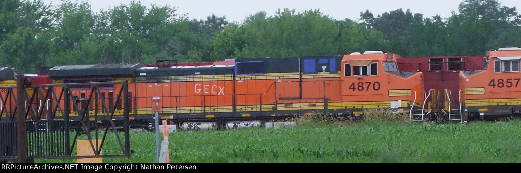 BNSF 4870